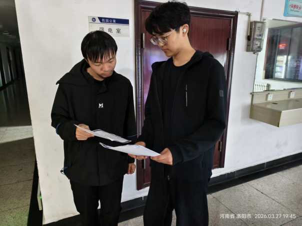 护骨现在做 健康为家国 我校开展预防骨质疏松校园志愿宣传活动